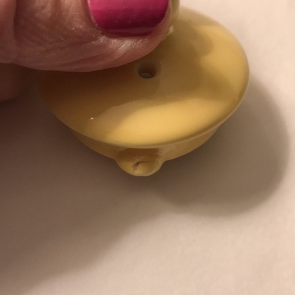 Pristine England yellow teapot no stains small chip underside lid 12oz EUC - Picture 6 of 9